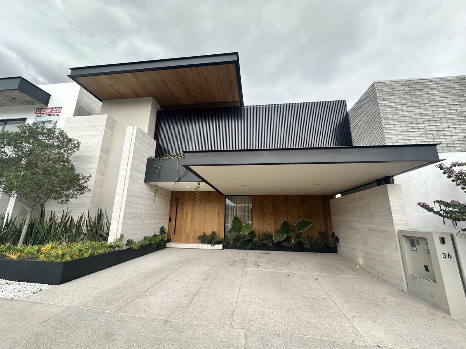 Fachada o vista principal de Casa de un nivel con vista al lago, La Vista Residencial